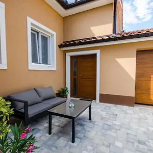 https://casa-mia-apartment.pula-hotels.org