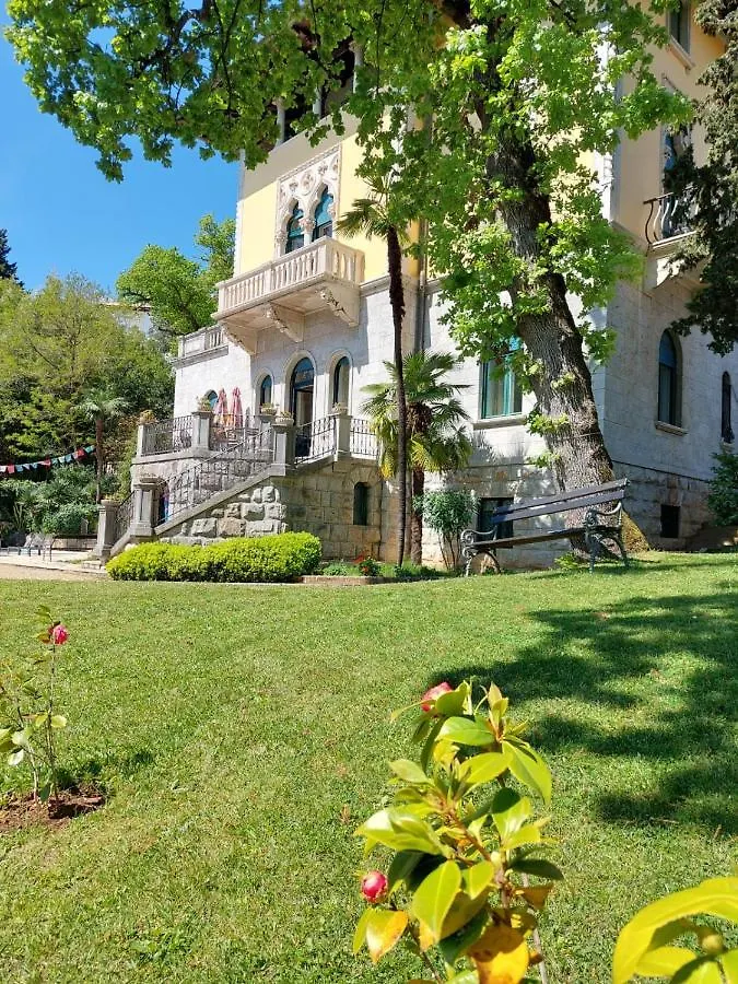 Hotel Villa Astra Lovran 4*,  Kroatien